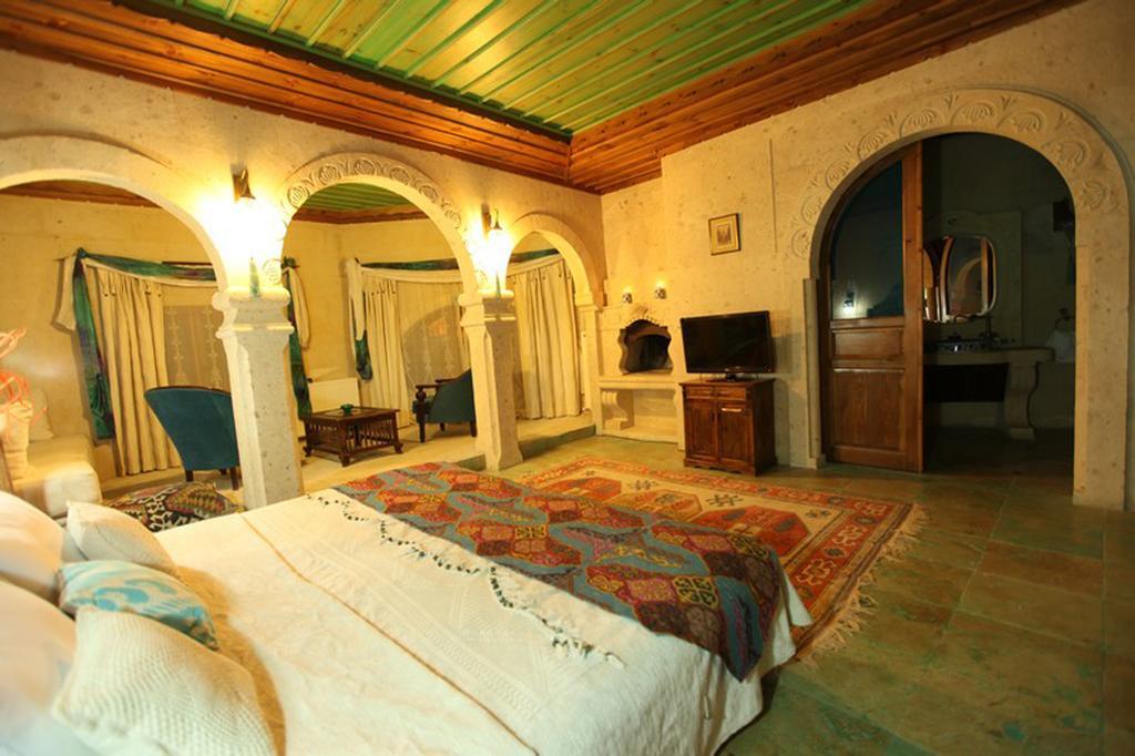 אורגופ Blue Valley Cave Hotel חדר תמונה