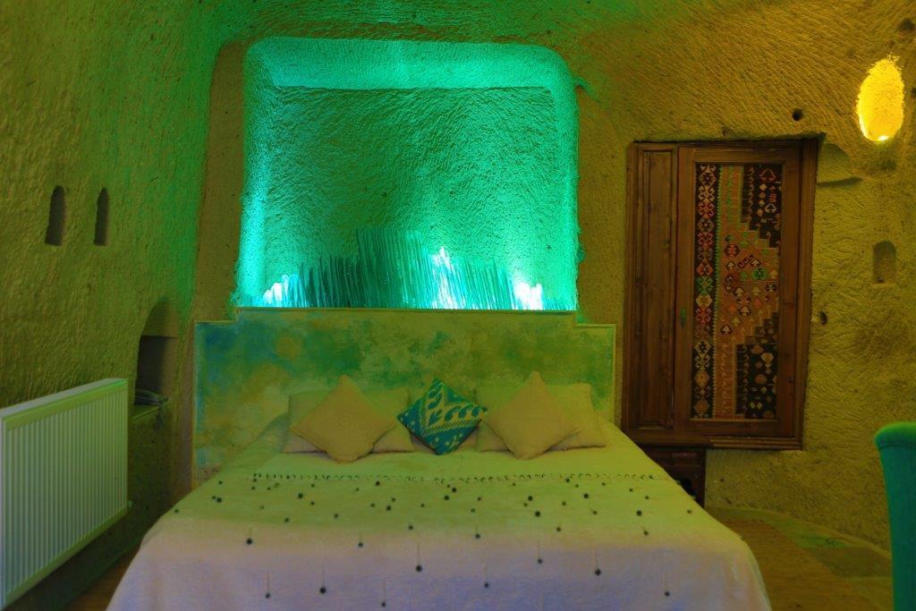 אורגופ Blue Valley Cave Hotel חדר תמונה