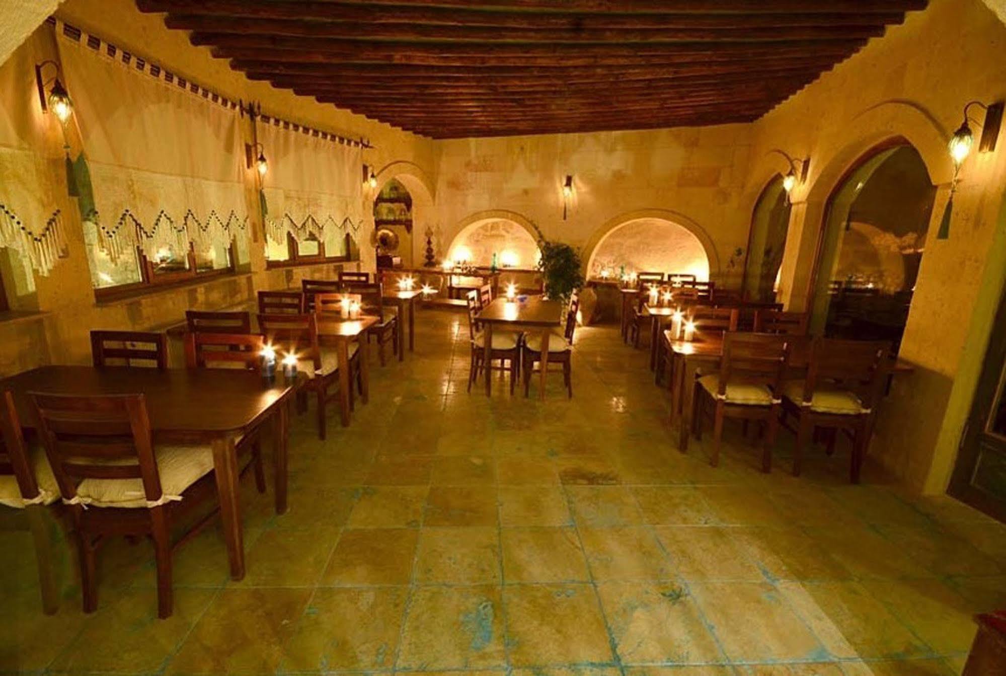 אורגופ Blue Valley Cave Hotel מראה חיצוני תמונה